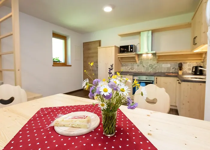 Apartman The Woodland Nook - Classic Two Bedroom With Balcony