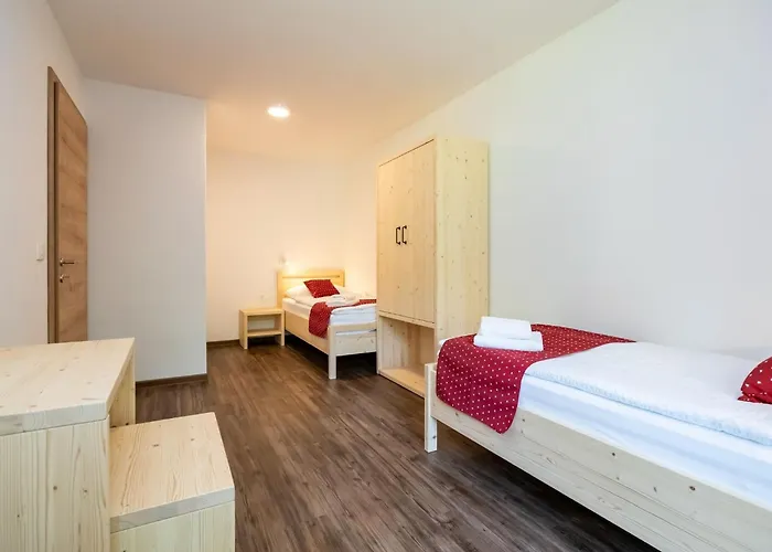 The Woodland Nook - Classic Two Bedroom With Balcony Bohinji-tó