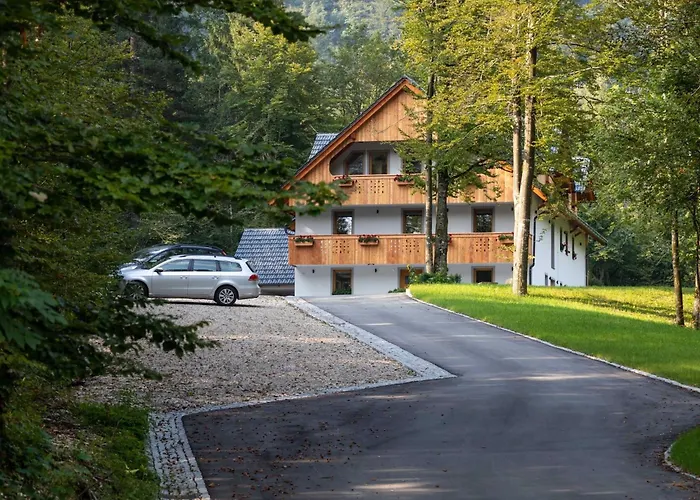 The Woodland Nook - Classic Two Bedroom With Balcony * Bohinji-tó
