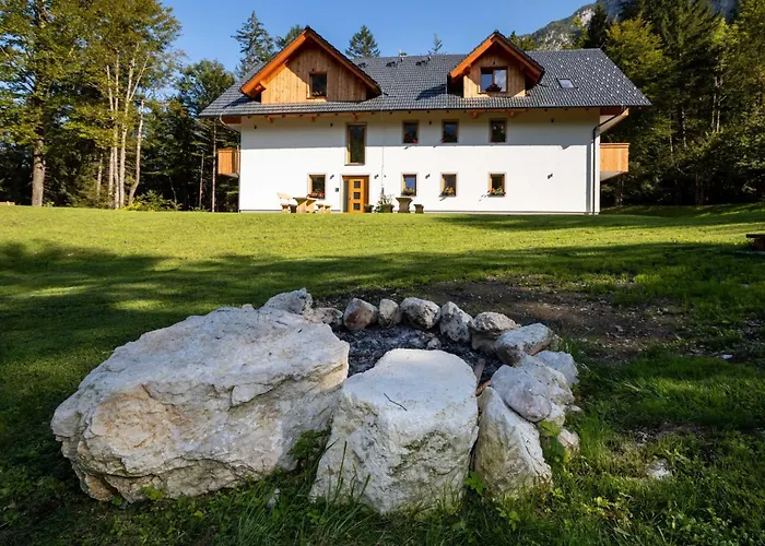The Woodland Nook - Classic Two Bedroom With Balcony * Bohinj